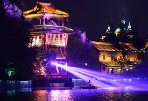 【重磅】今晚，國際光影藝術節點燈儀式在天鵝湖濕地公園舉行！